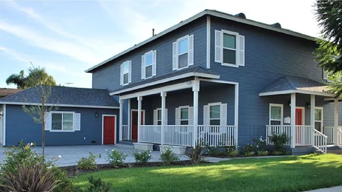 Puente House - Women's House, Covina, California, 91723