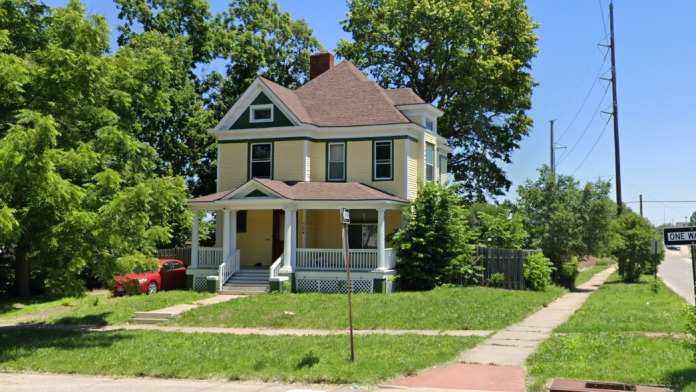 Oxford House Greystone, Topeka, Kansas, 66603