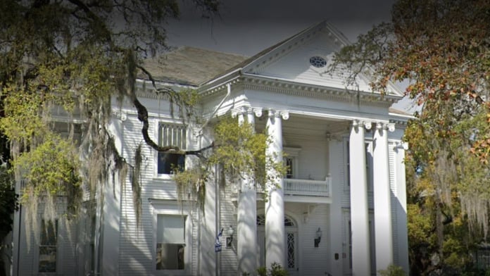 The Helen Gordon Davis Centre for Women, Tampa, Florida, 33606