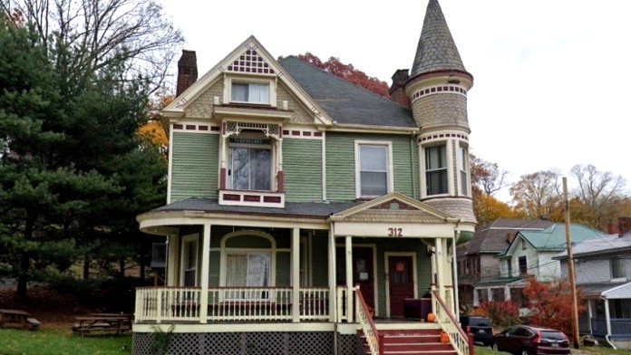 Highland House, New Castle, Pennsylvania, 16101