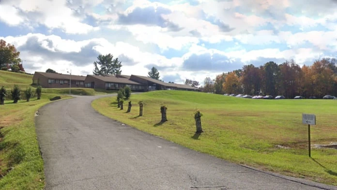 Cumberland River Behavioral Health - American Greeting Card Road, Corbin, Kentucky, 40701