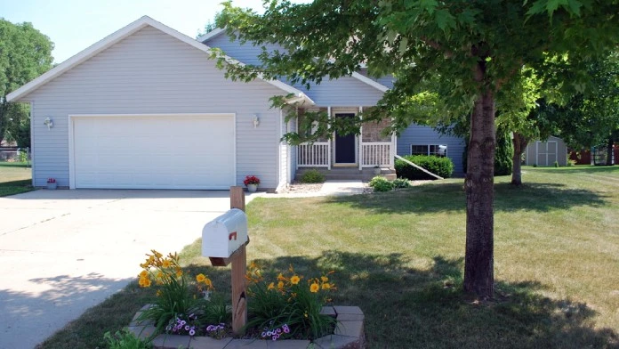 New Castle, Litchfield, Minnesota, 55355