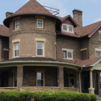 Huckleberry House, Columbus, Ohio, 43201