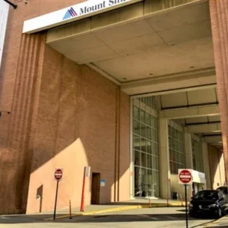 Mount Sinai West, New York City, New York, 11570