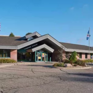 Fairview Health Services - Apple Valley, Dakota, Minnesota, 55124