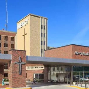 Mercy Medical Center, Dubuque, Iowa, 52001