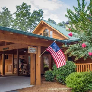 Black Bear Lodge, Sautee Nacoochee, Georgia, 30571